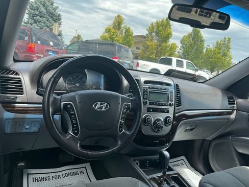 Used 2011 Hyundai Santa Fe SE FWD image 11