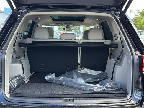 New 2026 Volkswagen Atlas SEL AWD/4WD image 11
