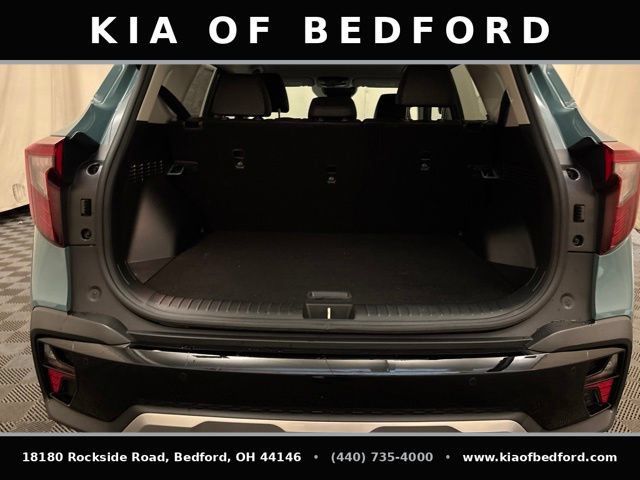 Certified 2026 Kia Seltos EX FWD image 11