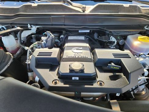 Used 2024 RAM 2500 Laramie w/ Safety Group image 23
