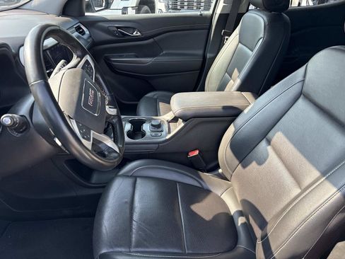 Used 2023 GMC Acadia SLT FWD image 14
