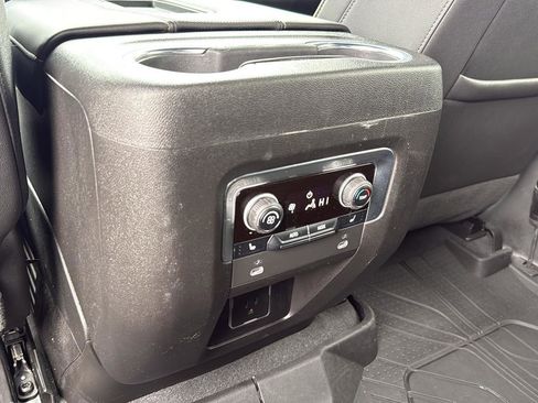 Used 2023 Chevrolet Tahoe Premier image 28