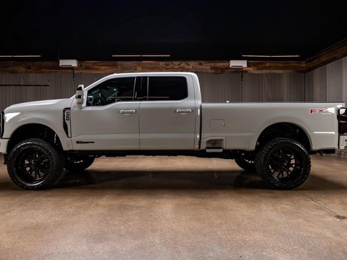 Used 2026 Ford F350 Platinum AWD/4WD image 6