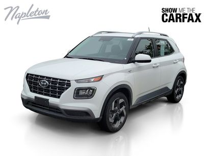 Used 2025 Hyundai Venue SEL