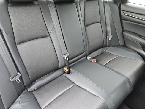 Used 2018 Honda Accord Sport image 21