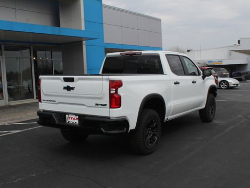 New 2026 Chevrolet Silverado 1500 ZR2 AWD/4WD image 4