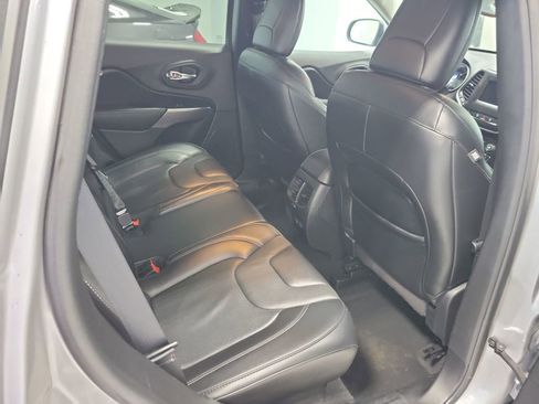 Used 2021 Jeep Cherokee Latitude Lux image 18