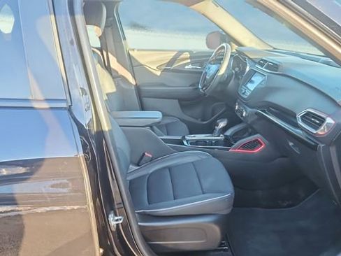 Used 2023 Chevrolet TrailBlazer RS image 13