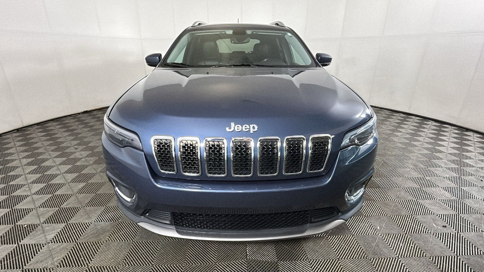 Used 2020 Jeep Cherokee Limited AWD/4WD image 9