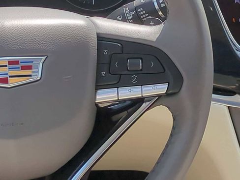 Used 2025 Cadillac XT6 Premium Luxury w/ Technology Package image 16