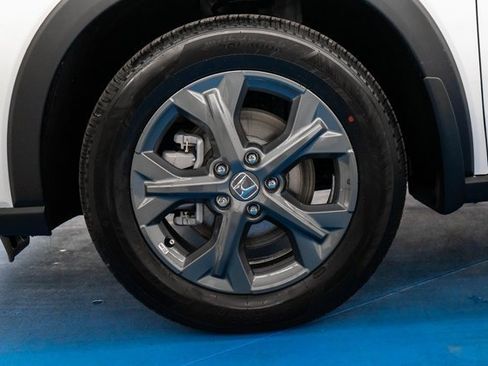 New 2026 Honda HR-V LX image 2