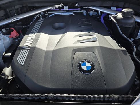 New 2026 BMW X5 xDrive40i w/ M Sport Package image 34