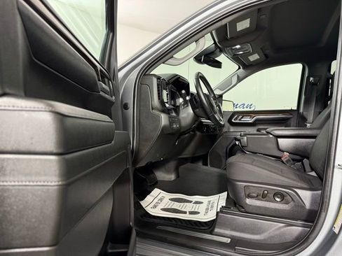 Used 2024 Chevrolet Silverado 1500 LT image 11