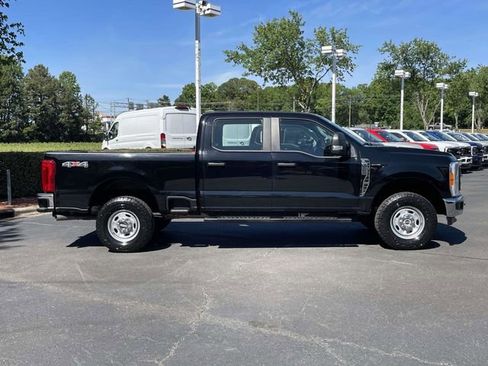 Certified 2023 Ford F250 XL w/ XL Off-Road Package AWD/4WD image 33