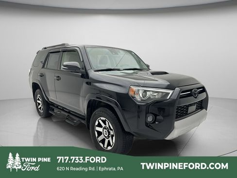 Used 2024 Toyota 4Runner TRD Off-Road Premium w/ Off Road Premium Plus Package AWD/4WD image 1