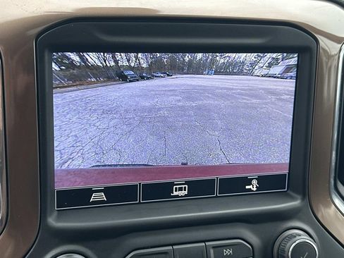 Used 2021 Chevrolet Silverado 1500 High Country image 31