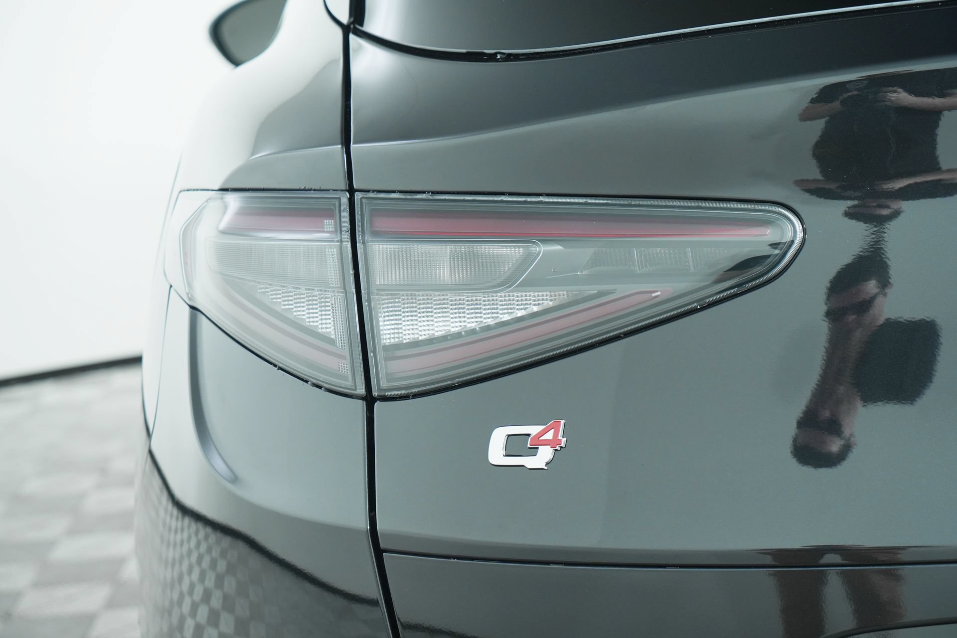 Used 2025 Alfa Romeo Stelvio Sprint AWD/4WD image 14