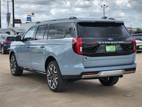 New 2025 Ford Expedition Max Platinum w/ Platinum Ultimate Package AWD/4WD image 3
