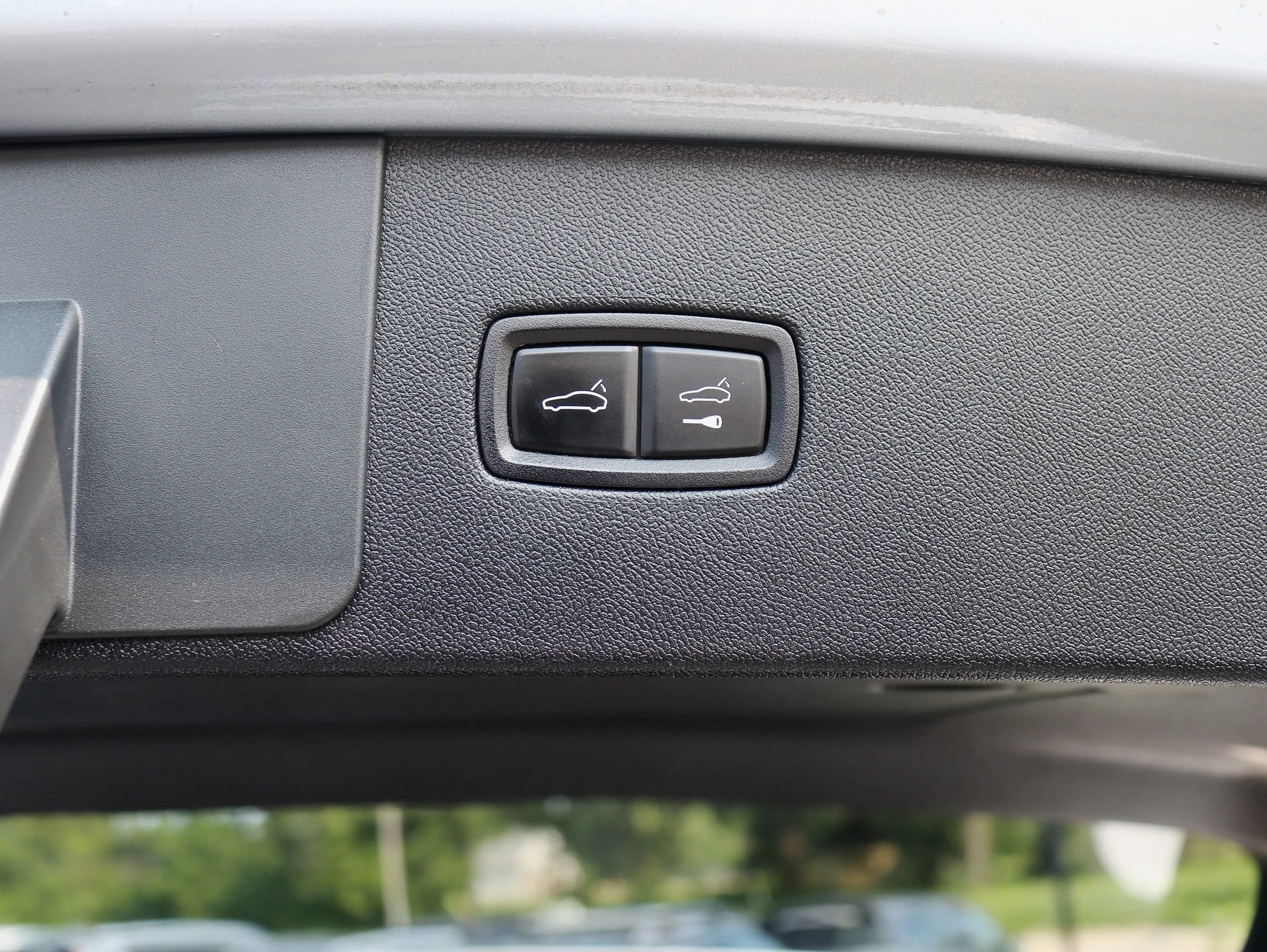 Used 2020 Porsche Cayenne AWD/4WD image 39