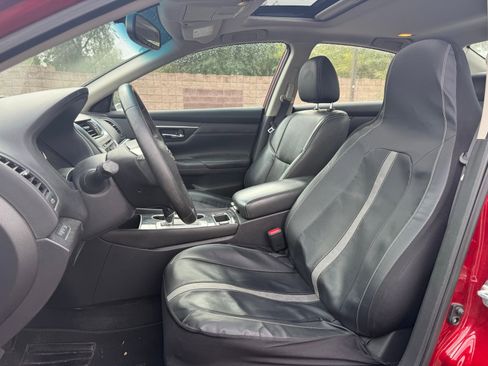 Used 2017 Nissan Altima 2.5 SL w/ Moonroof Package image 12