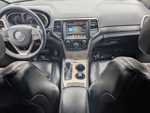 Used 2016 Jeep Grand Cherokee Limited image 18