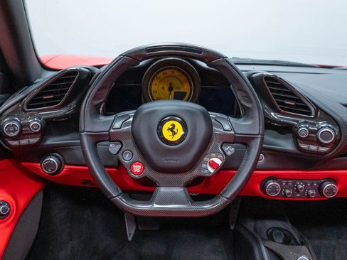 Used 2018 Ferrari 488 Spider RWD image 15