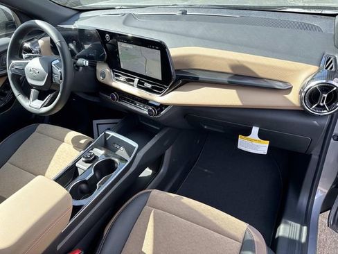 New 2026 Chevrolet Equinox ACTIV FWD image 15