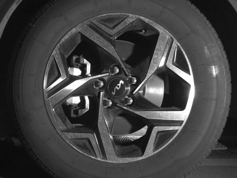 Used 2024 Kia Sportage LX image 12