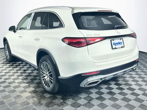 Used 2026 Mercedes-Benz GLC 300 4MATIC image 4