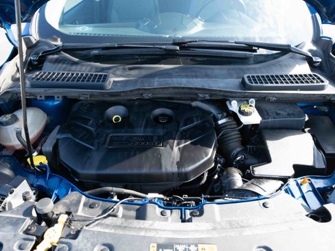 Used 2017 Ford Escape SE w/ SE Sport Appearance Package image 31