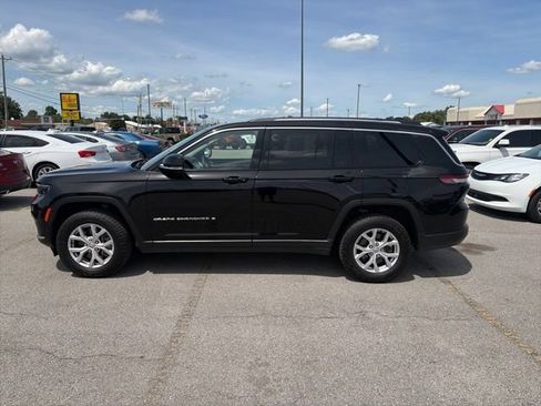 Used 2022 Jeep Grand Cherokee L Limited AWD/4WD image 3