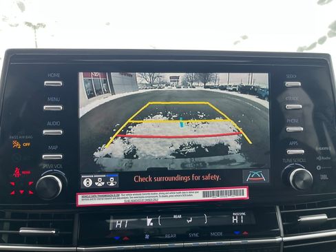 Certified 2024 Toyota Sienna Platinum image 23