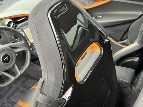 Used 2021 McLaren 720S Luxury image 31