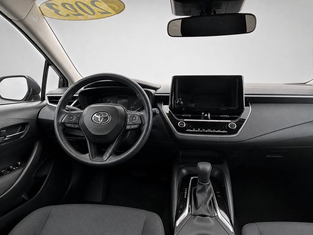 Used 2025 Toyota Corolla LE FWD image 19