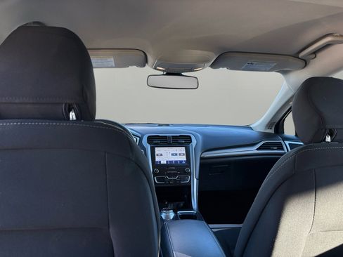 Used 2020 Ford Fusion SE image 26