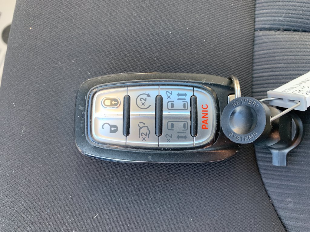 Used 2023 Chrysler Voyager LX FWD image 31