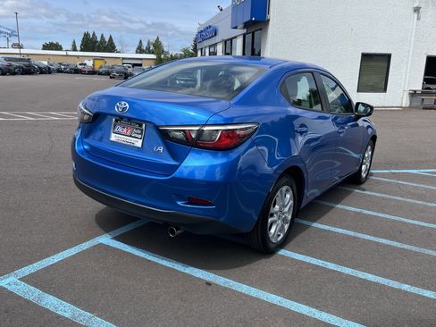 Used 2017 Toyota Yaris iA FWD image 5