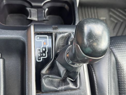 Used 2019 Toyota Tacoma SR image 37