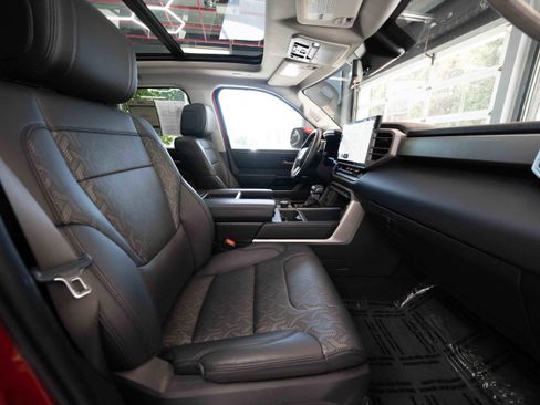 Used 2023 Toyota Tundra Limited AWD/4WD image 26
