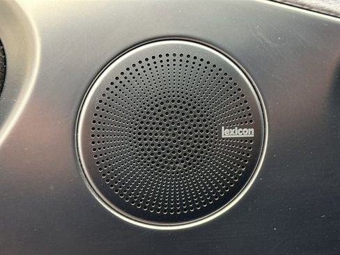 Used 2022 Genesis G70 2.0T w/ Prestige Package image 17