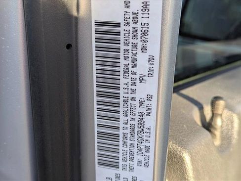 Used 2011 Dodge Nitro Heat RWD image 15