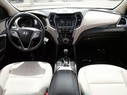 Used 2017 Hyundai Santa Fe Sport AWD/4WD image 10