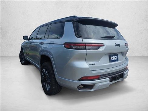 Used 2025 Jeep Grand Cherokee L Summit w/ Obsidian Package image 5