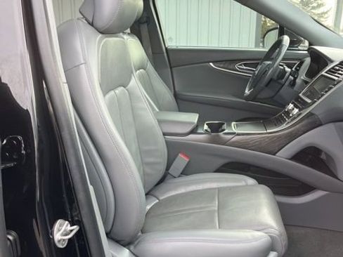 Used 2019 Lincoln Nautilus Reserve image 29