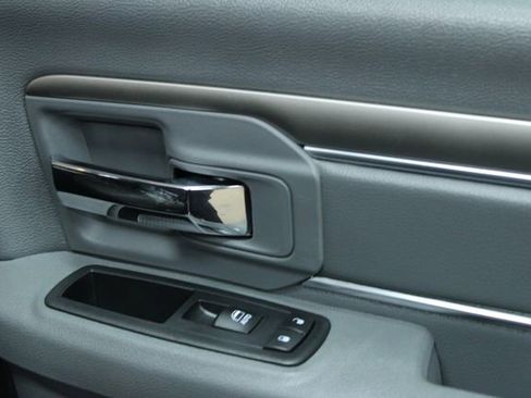 Used 2017 RAM 1500 Big Horn AWD/4WD image 9