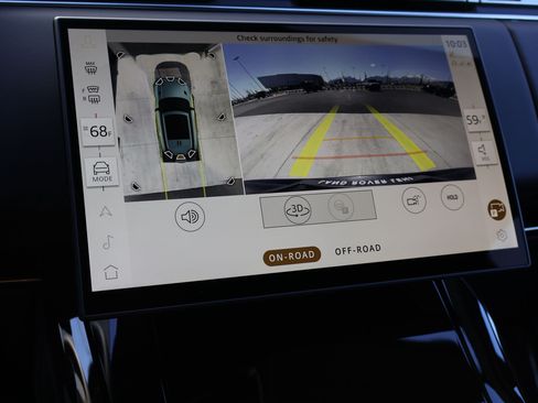 Certified 2025 Land Rover Range Rover Sport SE AWD/4WD image 21