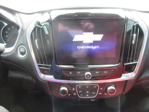 Certified 2020 Chevrolet Traverse LT w/ Driver Confidence II Package AWD/4WD image 12