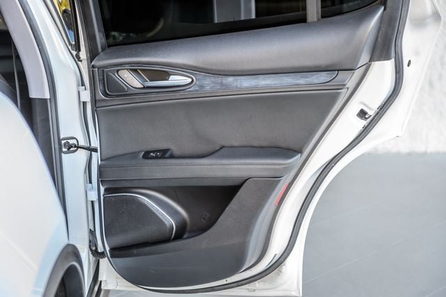 Used 2019 Alfa Romeo Stelvio AWD w/ Nero Edizione image 49
