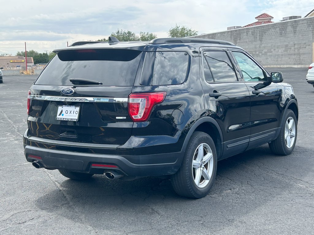 Used 2018 Ford Explorer 4WD w/ Class II Trailer Tow Package image 3
