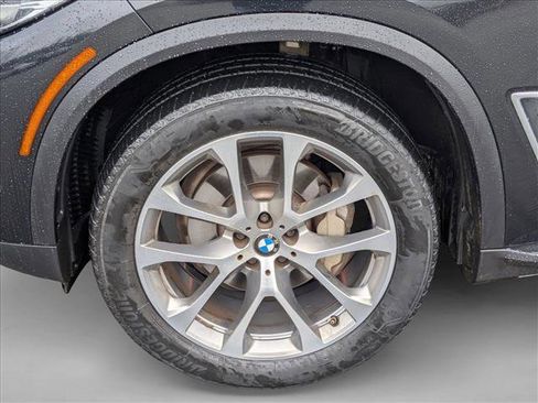 Used 2023 BMW X5 xDrive40i AWD/4WD image 30